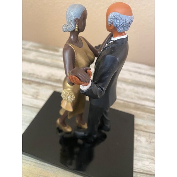 Sass ’n Class Annie Lee "A Scene from RSVP" African American Dancing Couple - Picture 13 of 13